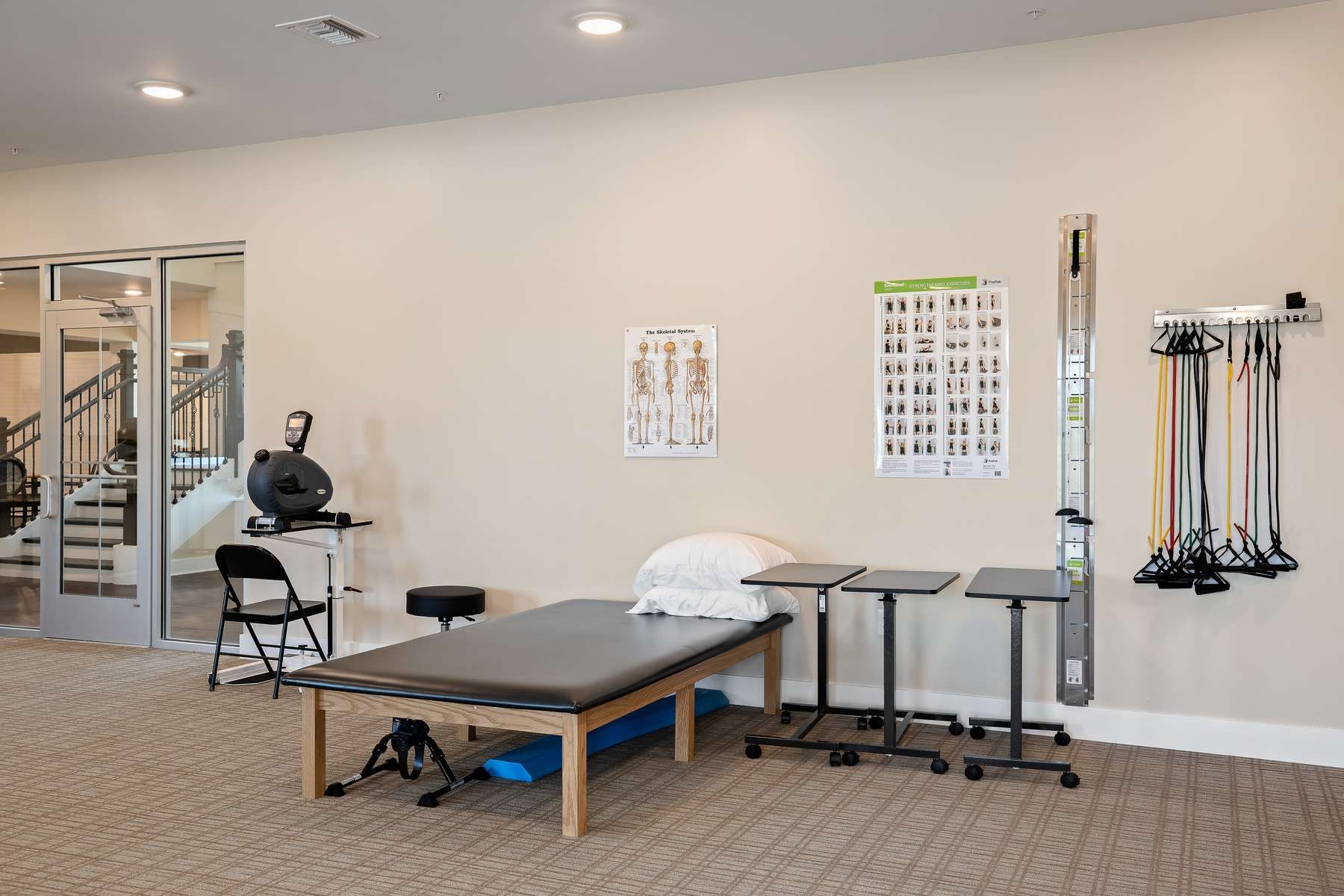 The Claiborne at Gulfport Highlands on-site therapy area with professional eqiupment