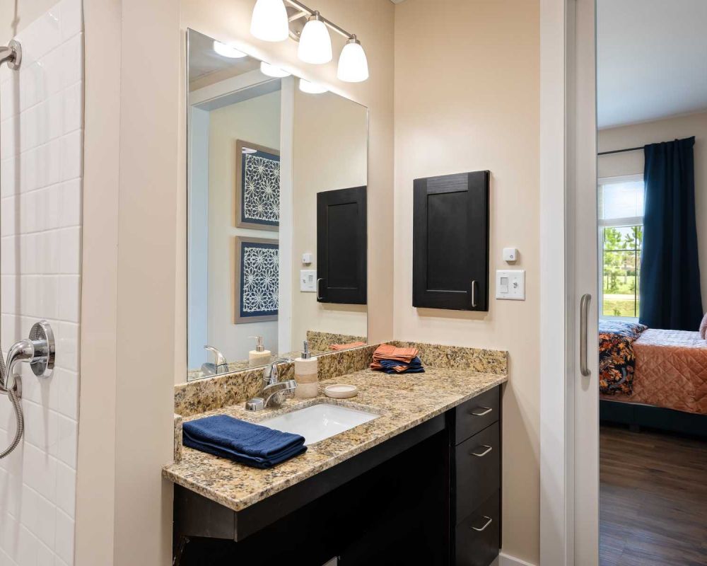 The Claiborne At Gulfport Highlands Memory Care Bathroom