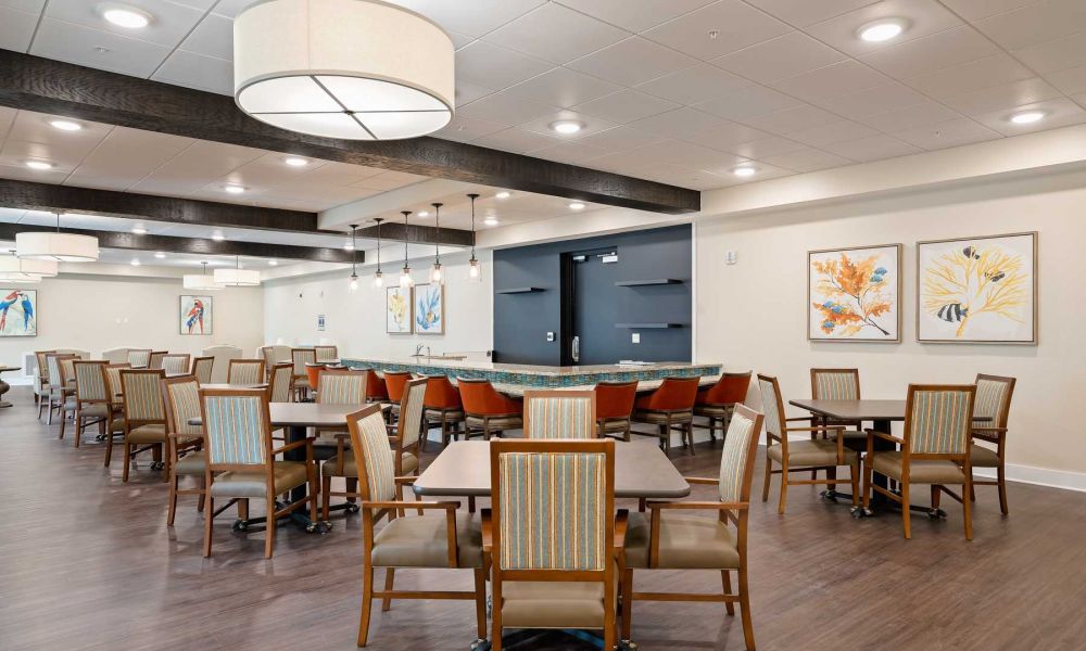 The Claiborne at Gulfport Highlands memory care dining area