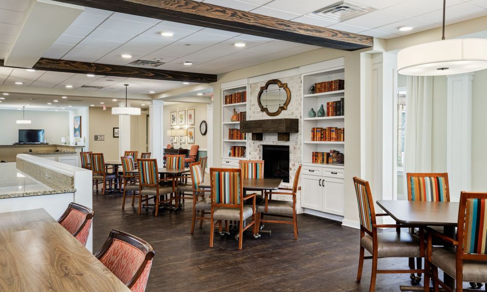 The Claiborne at Shoe Creek memory care dining area