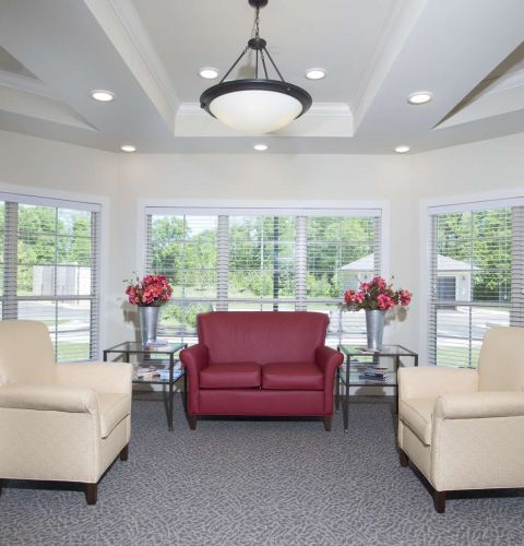 The Claiborne at Shoe Creek outdoor courtyard with fountain