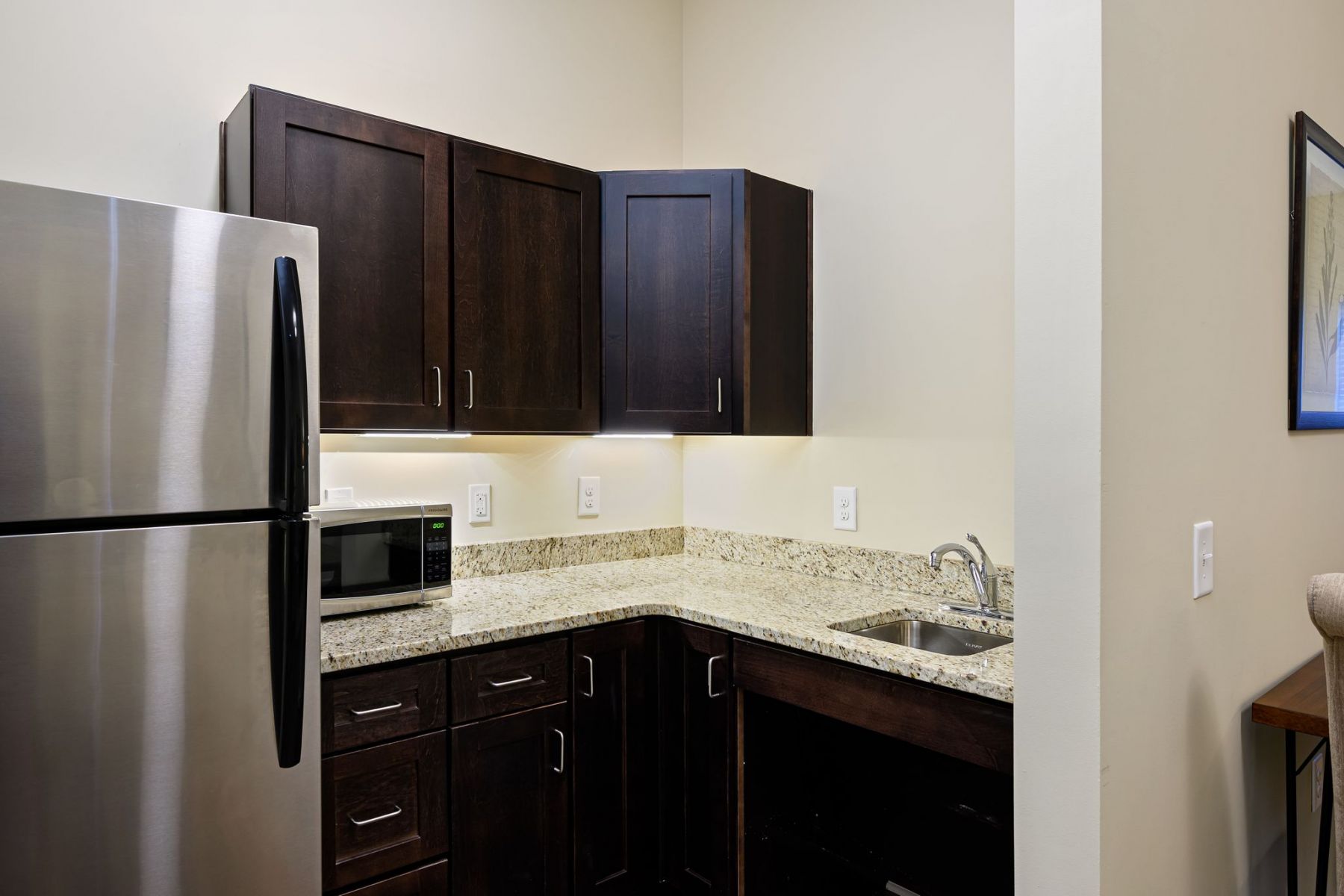  senior living community residence kitchenThe Claiborne at Simpsonville