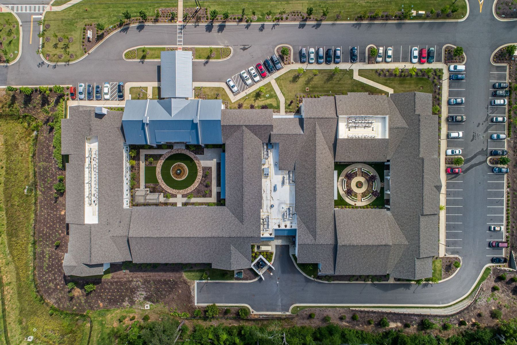 The Claiborne at Simpsonville aerial view of community and bus that provides transportation