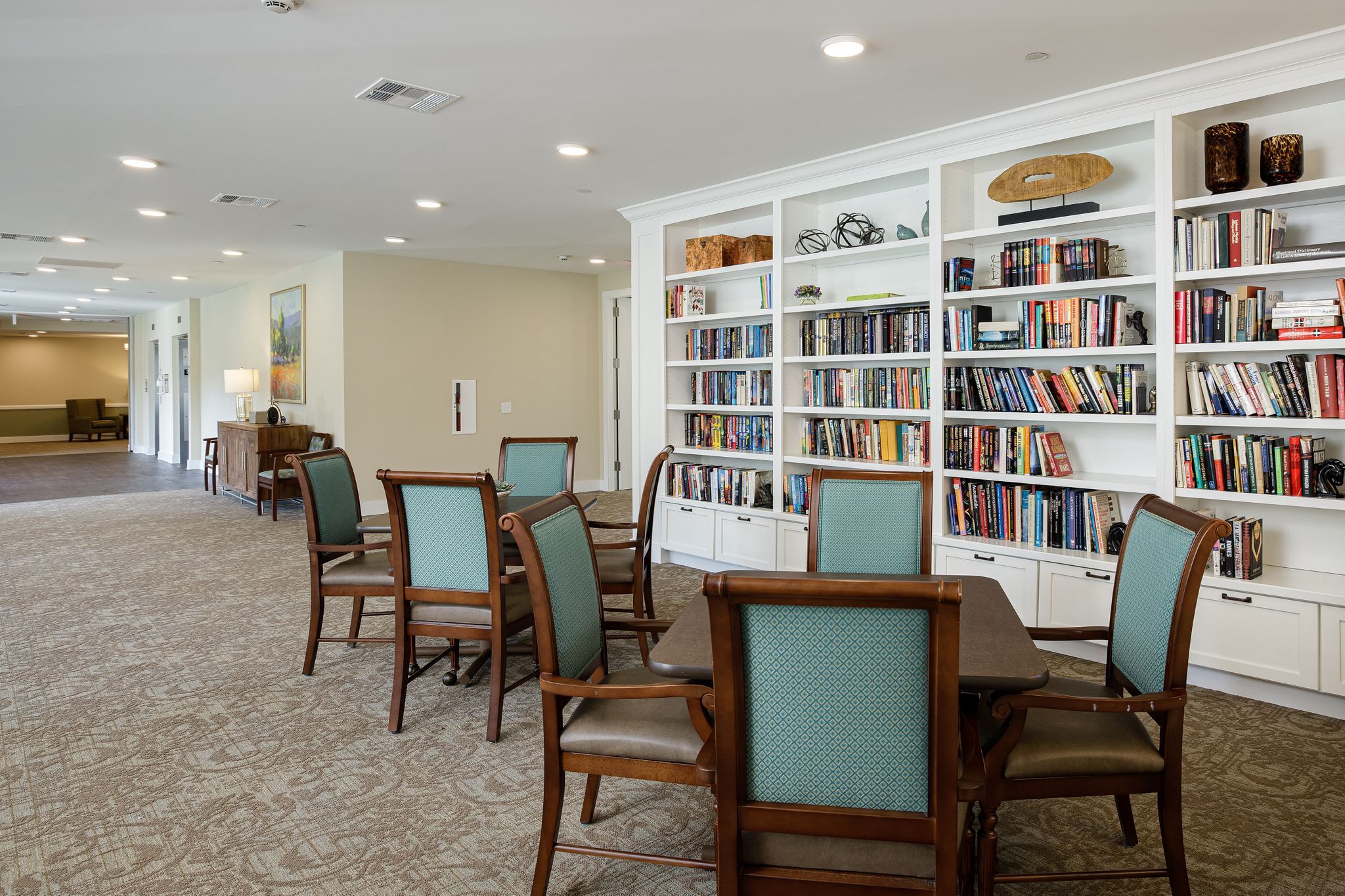 The Claiborne at Simpsonville senior community library