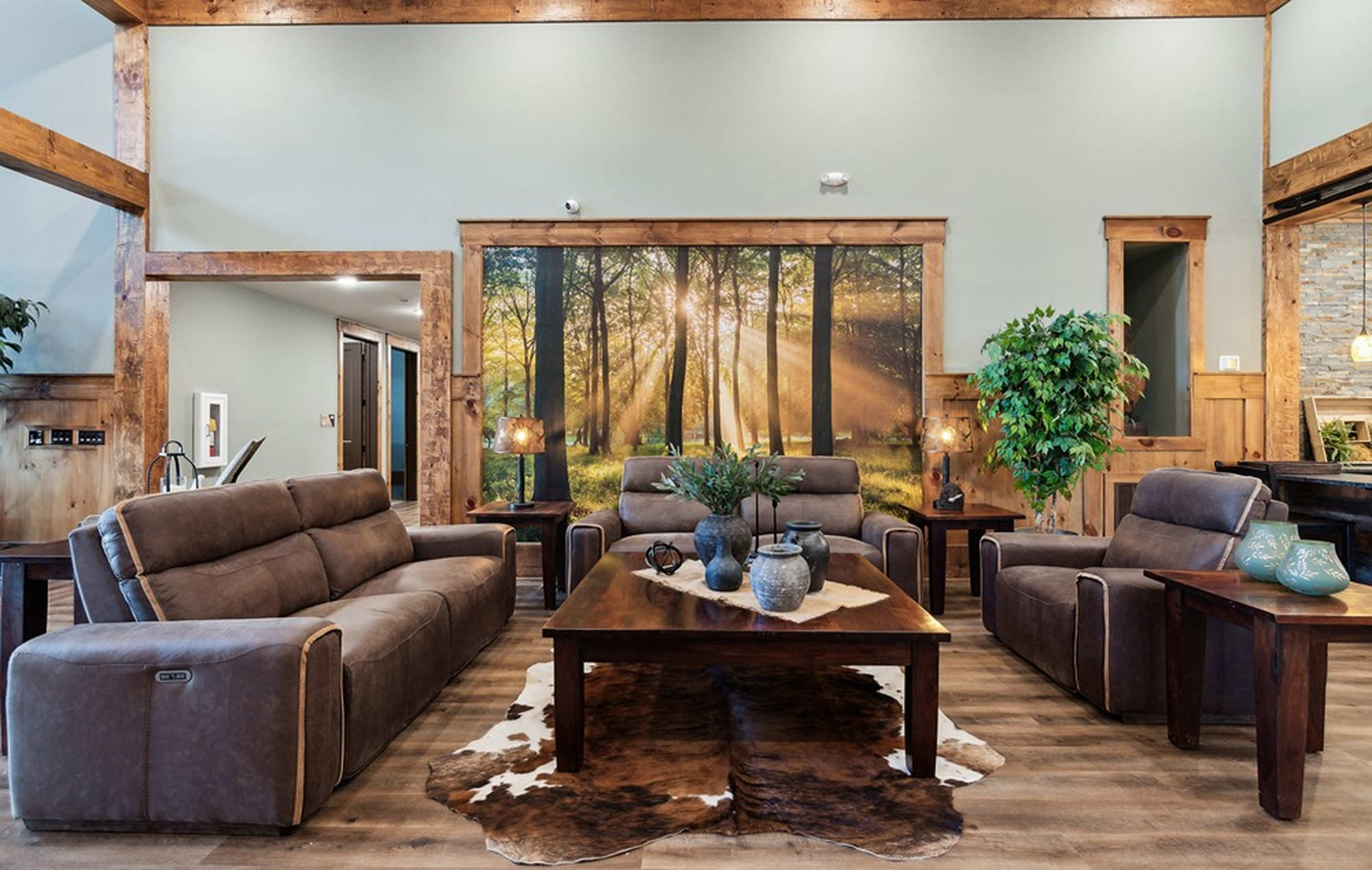 The Timbers on Blackwell Creek lobby seating area